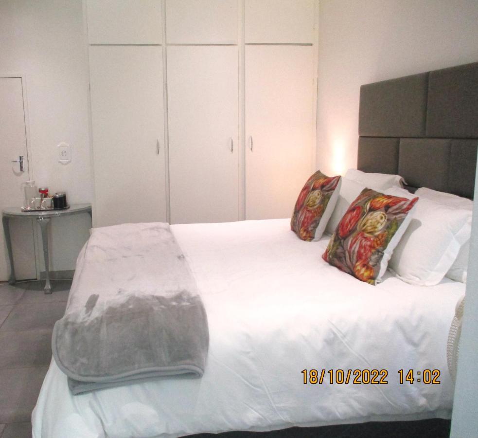 Lekker Rus Apartman Bloemfontein Kültér fotó