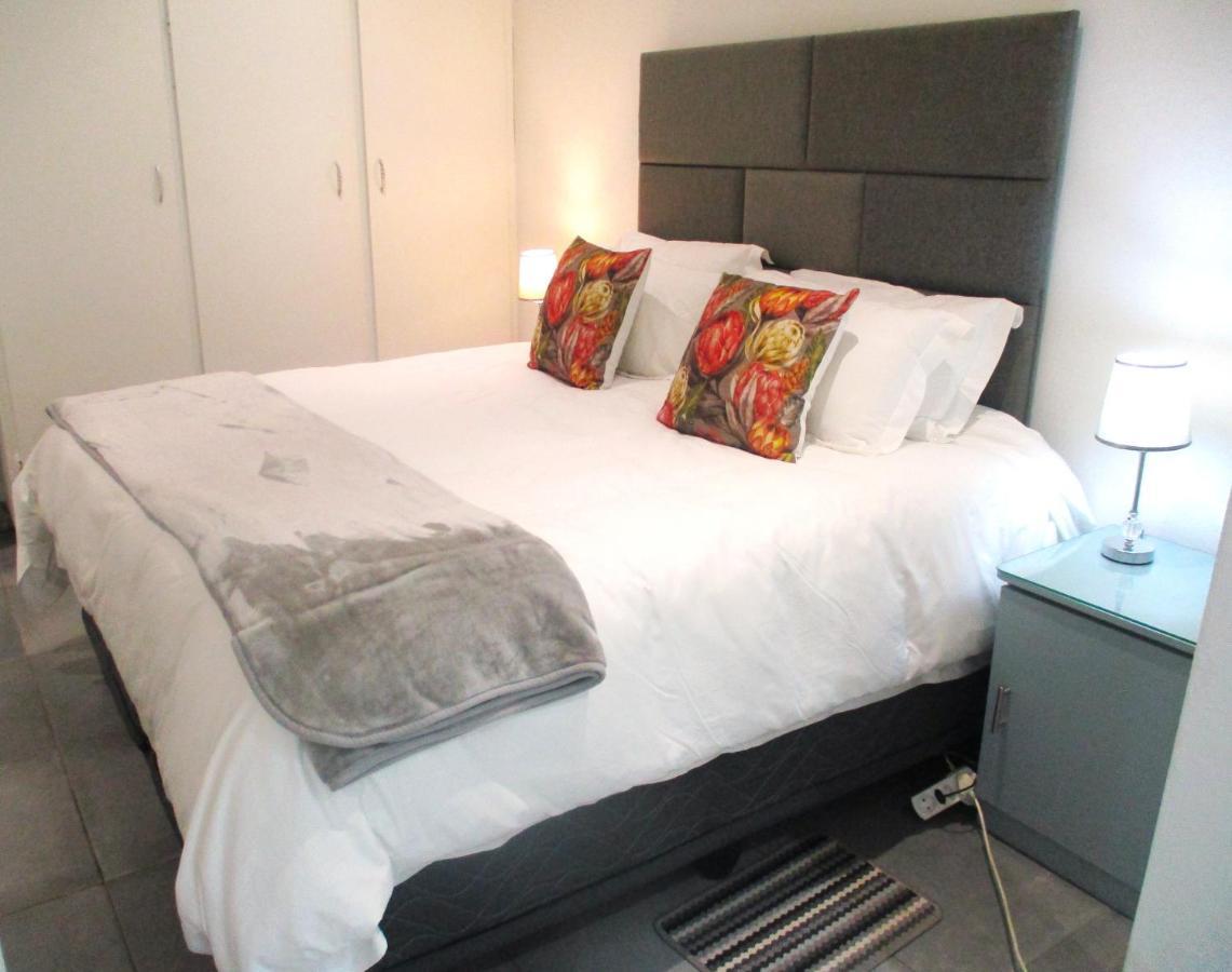 Lekker Rus Apartman Bloemfontein Kültér fotó